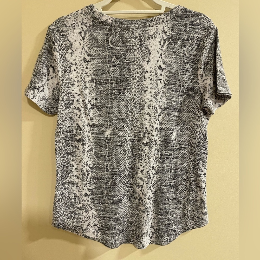 Snakeskin pattern t-shirt - Picture 2 of 3